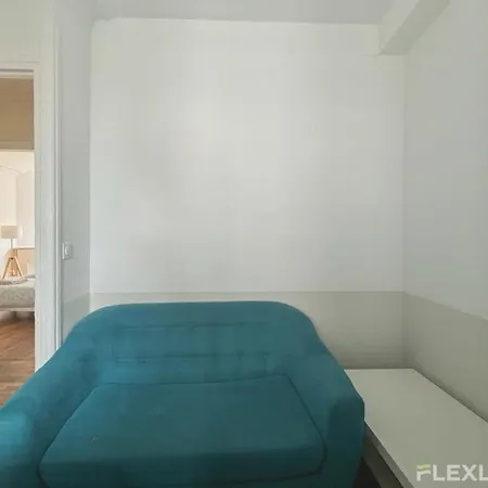 Flexliving - Whole Flat - Prague Apartman